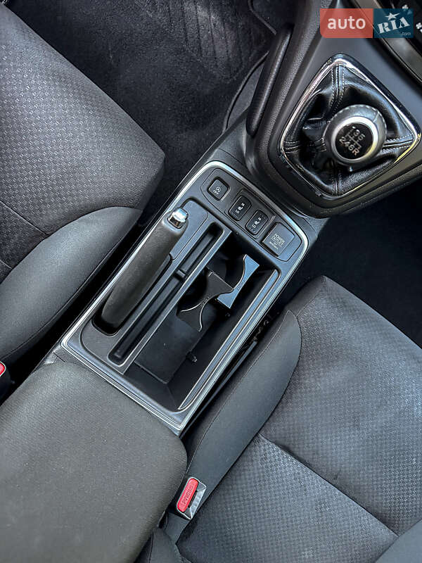 Внедорожник / Кроссовер Honda CR-V 2015 в Бродах