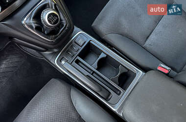 Внедорожник / Кроссовер Honda CR-V 2015 в 