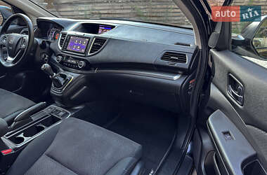 Внедорожник / Кроссовер Honda CR-V 2015 в 