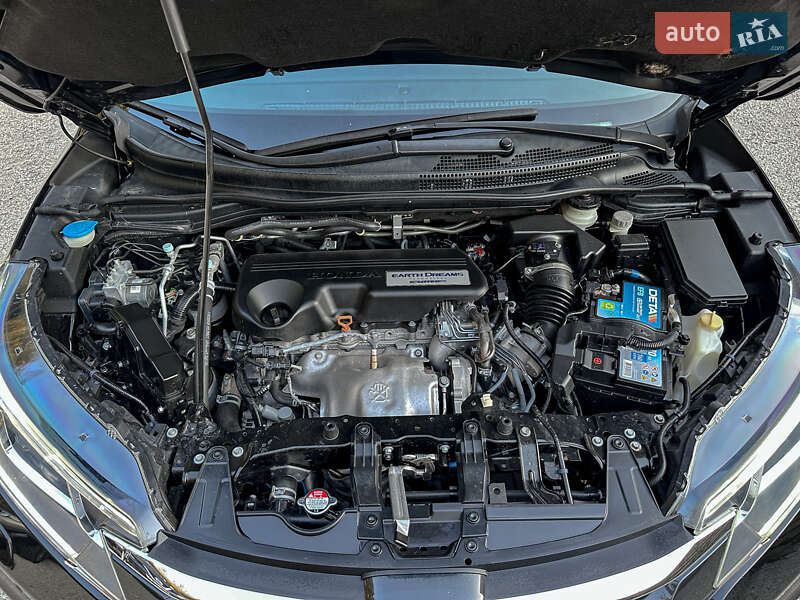 Внедорожник / Кроссовер Honda CR-V 2015 в Бродах