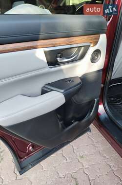 Внедорожник / Кроссовер Honda CR-V 2017 в 