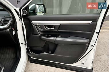 Внедорожник / Кроссовер Honda CR-V 2021 в 