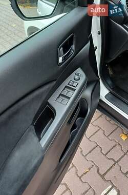 Внедорожник / Кроссовер Honda CR-V 2013 в 