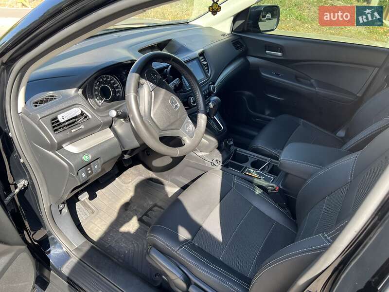 Позашляховик / Кросовер Honda CR-V 2016 в Дніпрі