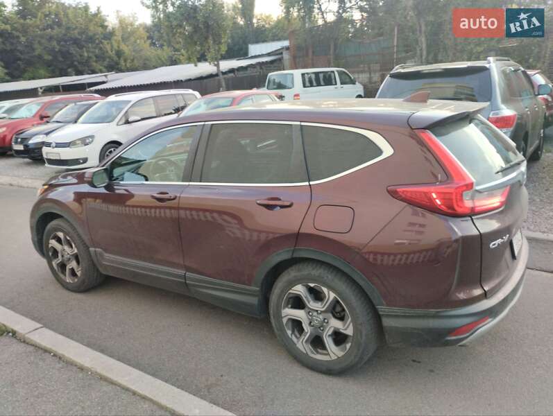 Позашляховик / Кросовер Honda CR-V 2017 в Чернігові