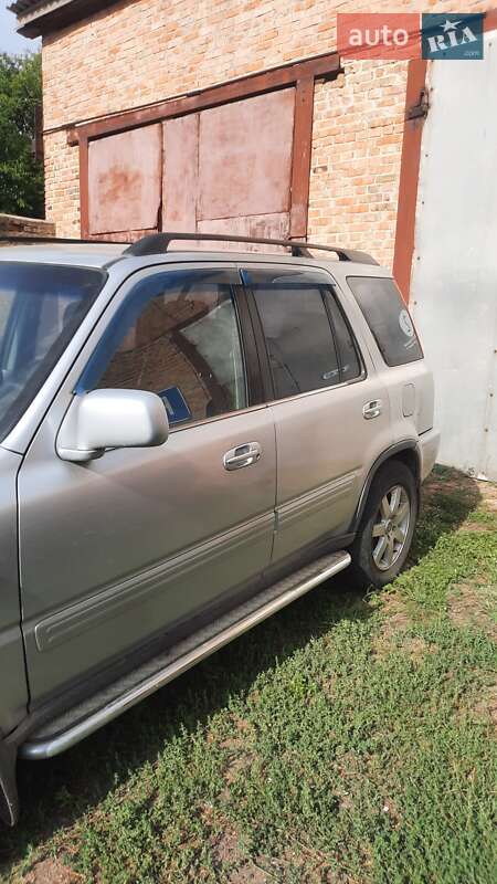 Внедорожник / Кроссовер Honda CR-V 2001 в Чигирине
