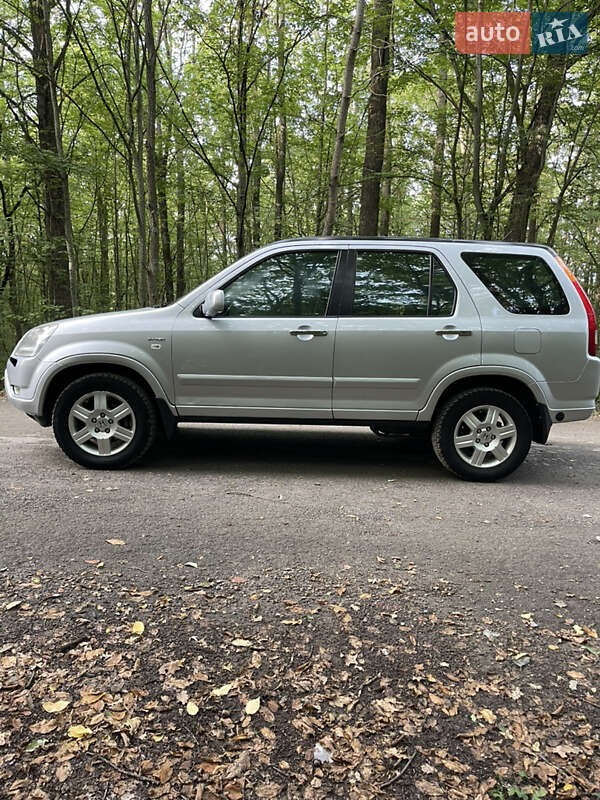 Позашляховик / Кросовер Honda CR-V 2004 в Дунаївцях