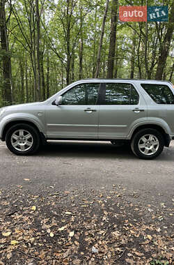 Внедорожник / Кроссовер Honda CR-V 2004 в 