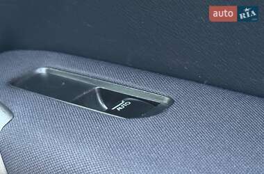 Внедорожник / Кроссовер Honda CR-V 2010 в 