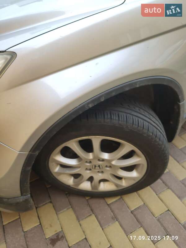 Позашляховик / Кросовер Honda CR-V 2008 в Рівному