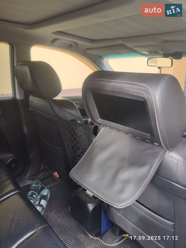 Позашляховик / Кросовер Honda CR-V 2008 в Рівному