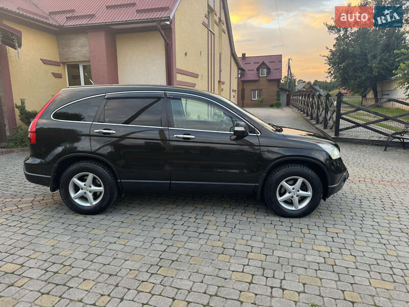 Внедорожник / Кроссовер Honda CR-V 2008 в Косове