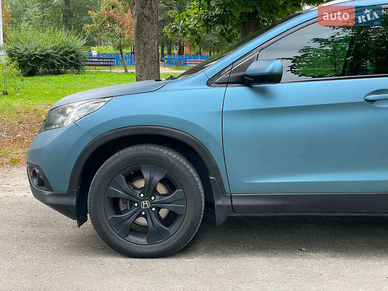 Позашляховик / Кросовер Honda CR-V 2014 в Києві
