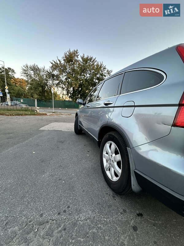 Внедорожник / Кроссовер Honda CR-V 2008 в Киеве