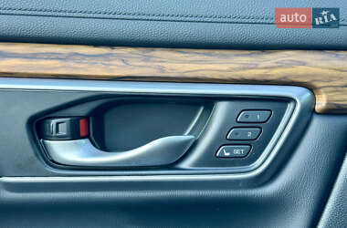 Внедорожник / Кроссовер Honda CR-V 2018 в 