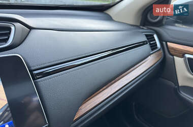 Внедорожник / Кроссовер Honda CR-V 2021 в 
