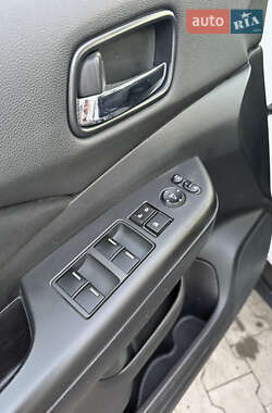 Внедорожник / Кроссовер Honda CR-V 2013 в 