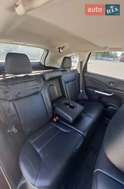 Внедорожник / Кроссовер Honda CR-V 2015 в 