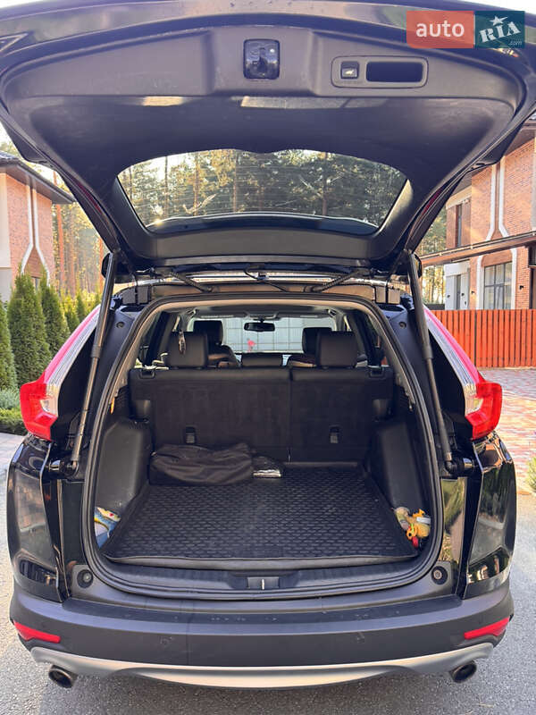 Позашляховик / Кросовер Honda CR-V 2017 в Києві