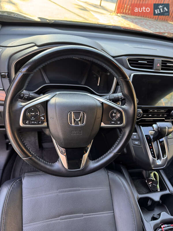 Позашляховик / Кросовер Honda CR-V 2017 в Києві