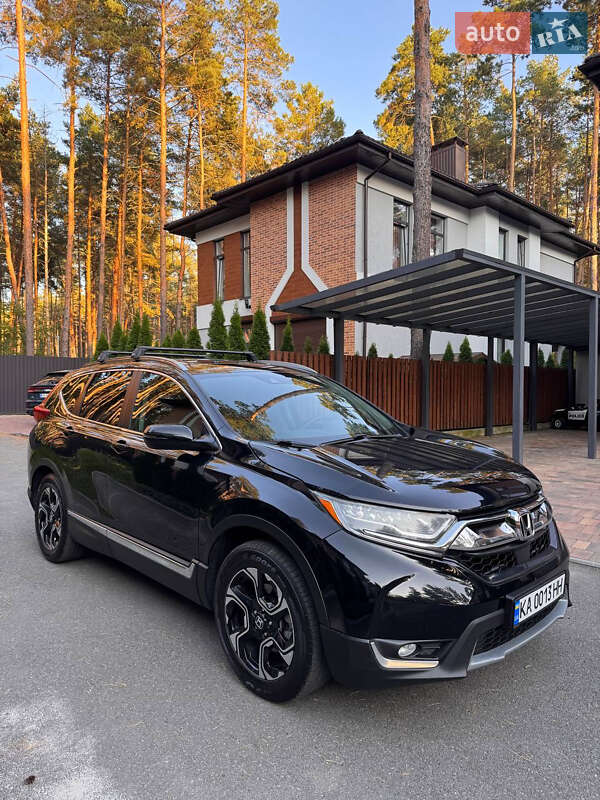 Позашляховик / Кросовер Honda CR-V 2017 в Києві