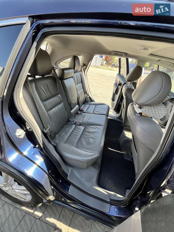 Внедорожник / Кроссовер Honda CR-V 2011 в Тернополе