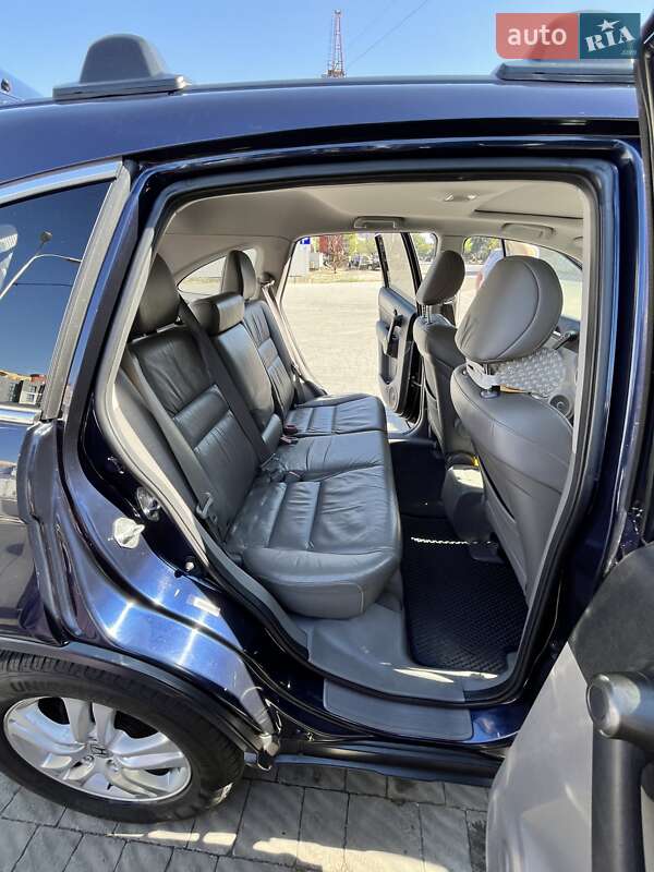 Внедорожник / Кроссовер Honda CR-V 2011 в Тернополе