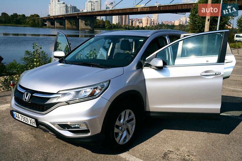 Позашляховик / Кросовер Honda CR-V 2016 в Києві