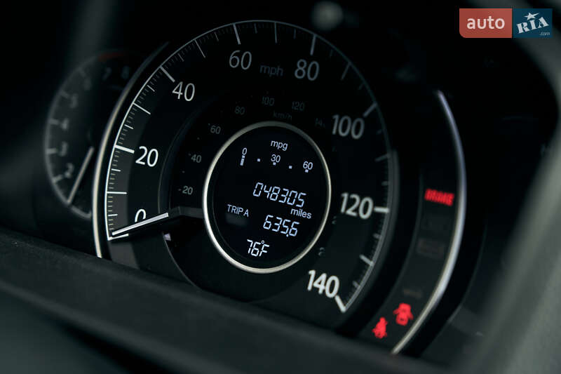 Позашляховик / Кросовер Honda CR-V 2016 в Києві