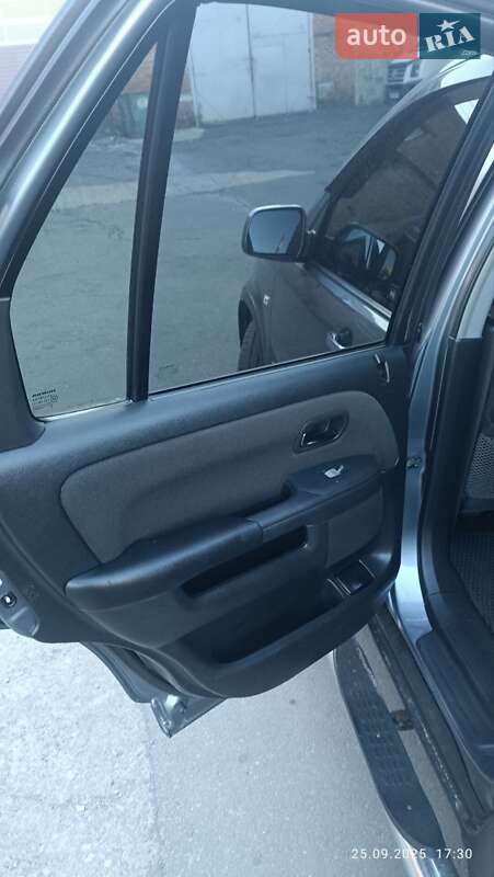 Внедорожник / Кроссовер Honda CR-V 2005 в Чернигове