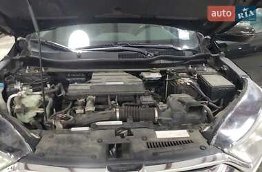 Внедорожник / Кроссовер Honda CR-V 2017 в 