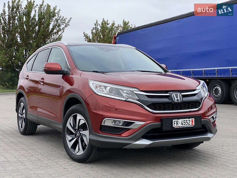 Внедорожник / Кроссовер Honda CR-V 2015 в Радивилове