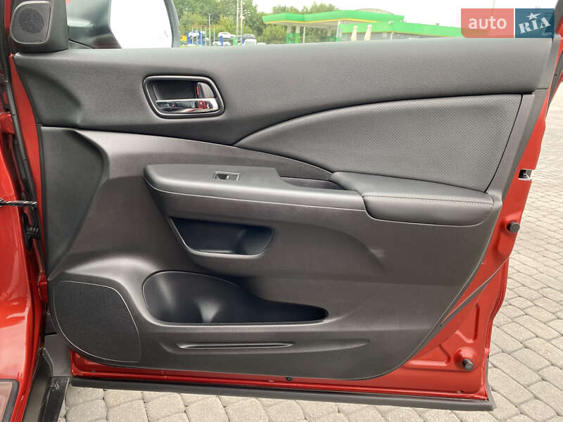Внедорожник / Кроссовер Honda CR-V 2015 в Радивилове