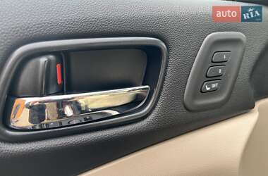 Внедорожник / Кроссовер Honda CR-V 2013 в 