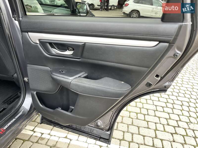 Внедорожник / Кроссовер Honda CR-V 2020 в Львове