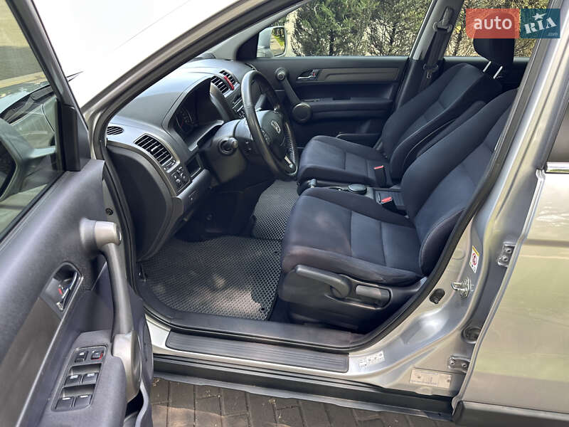 Внедорожник / Кроссовер Honda CR-V 2010 в Каменском