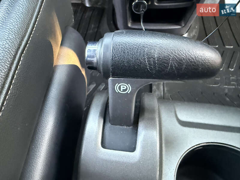 Внедорожник / Кроссовер Honda CR-V 2012 в Киеве