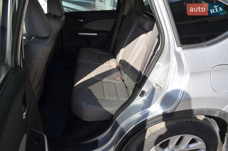 Внедорожник / Кроссовер Honda CR-V 2016 в Киеве