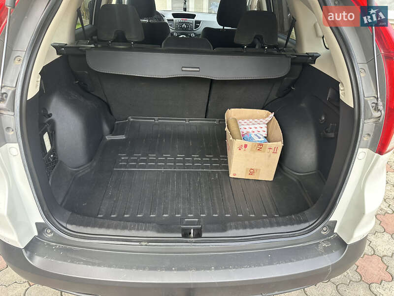 Внедорожник / Кроссовер Honda CR-V 2014 в Ивано-Франковске