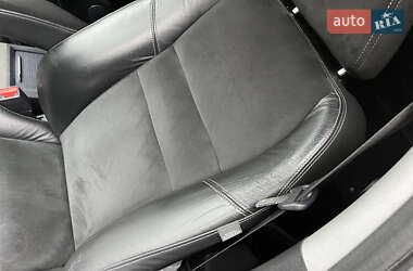 Внедорожник / Кроссовер Honda CR-V 2011 в 