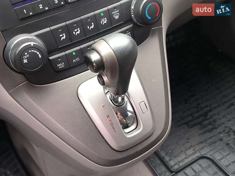 Внедорожник / Кроссовер Honda CR-V 2010 в Киеве