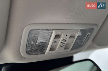 Внедорожник / Кроссовер Honda CR-V 2015 в 