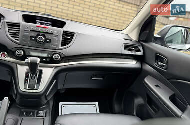 Внедорожник / Кроссовер Honda CR-V 2015 в 