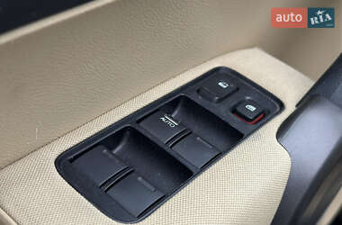 Внедорожник / Кроссовер Honda CR-V 2011 в 
