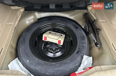 Внедорожник / Кроссовер Honda CR-V 2011 в 