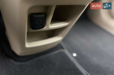 Внедорожник / Кроссовер Honda CR-V 2011 в 