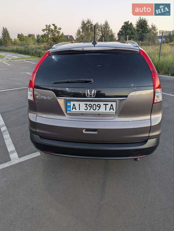 Внедорожник / Кроссовер Honda CR-V 2014 в Боярке