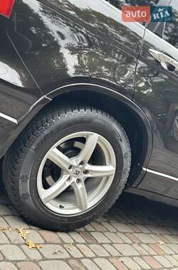 Внедорожник / Кроссовер Honda CR-V 2012 в 