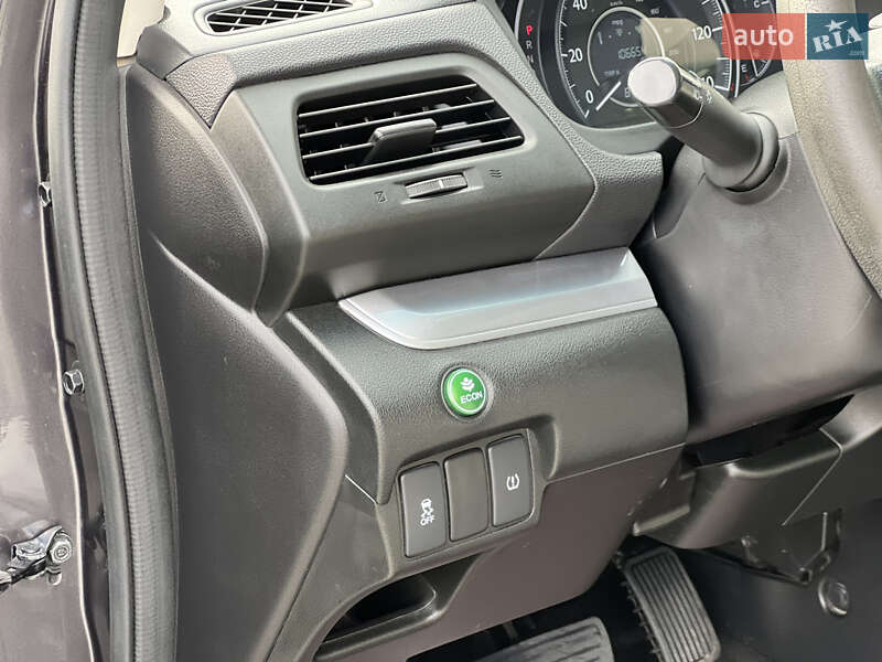 Внедорожник / Кроссовер Honda CR-V 2015 в Ужгороде фото 22 Внедорожник / Кроссовер Honda CR-V 2015 в Ужгороде