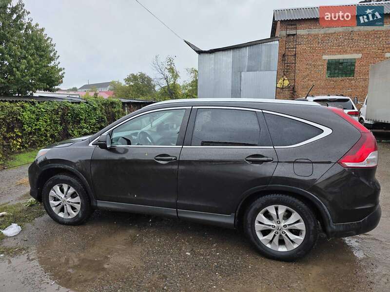 Позашляховик / Кросовер Honda CR-V 2014 в Чернівцях фото 2 Позашляховик / Кросовер Honda CR-V 2014 в Чернівцях